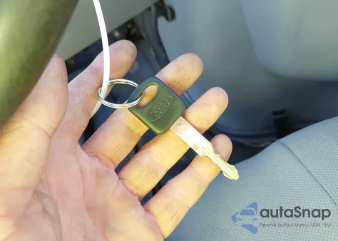 2014 Ford E-250 Commercial z USA, uszkodzony, nr VIN 1FTNE2EL2EDA34852